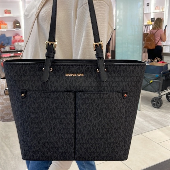 Michael Kors Handbags - MICHAEL KORS JET SET TRAVEL MEDIUM DOUBLE POCKET TOTE
BLACK SIGNATURE
NWT